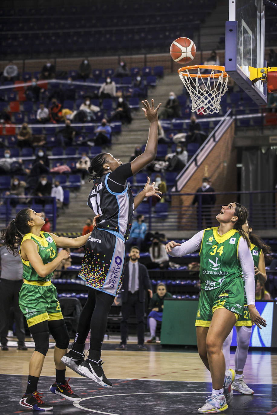 El bloque logroñés ha ganado al Al Qázeres