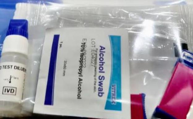 Test rápidos de anticuerpos Covid-19 en una farmacia riojana.