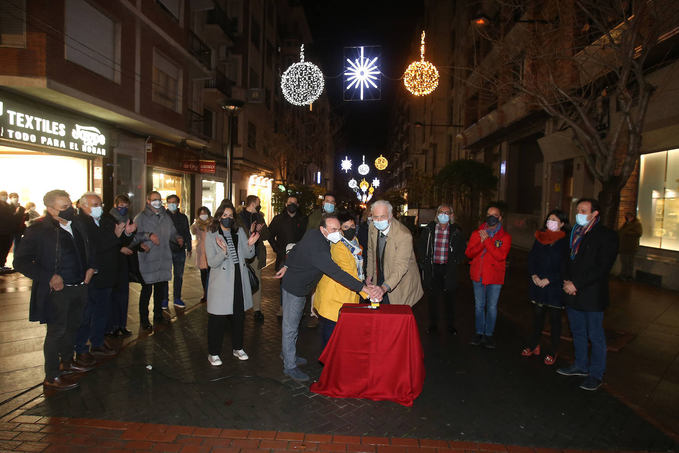 Encendido de todas las luces navideñas, en Logroño.