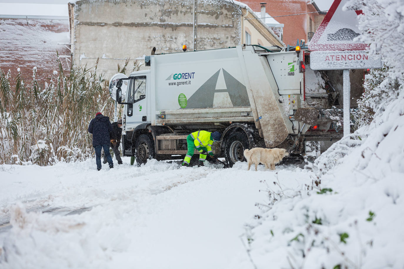 Municipios como Uruñuela, Najera, Sotés, Ventosa o Navarrete han recibido a la nieve en este 2 de enero