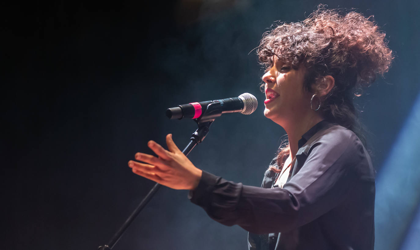 Fotos: Maruja Limón, protagonista este domingo del concierto vermú de Actual 2021