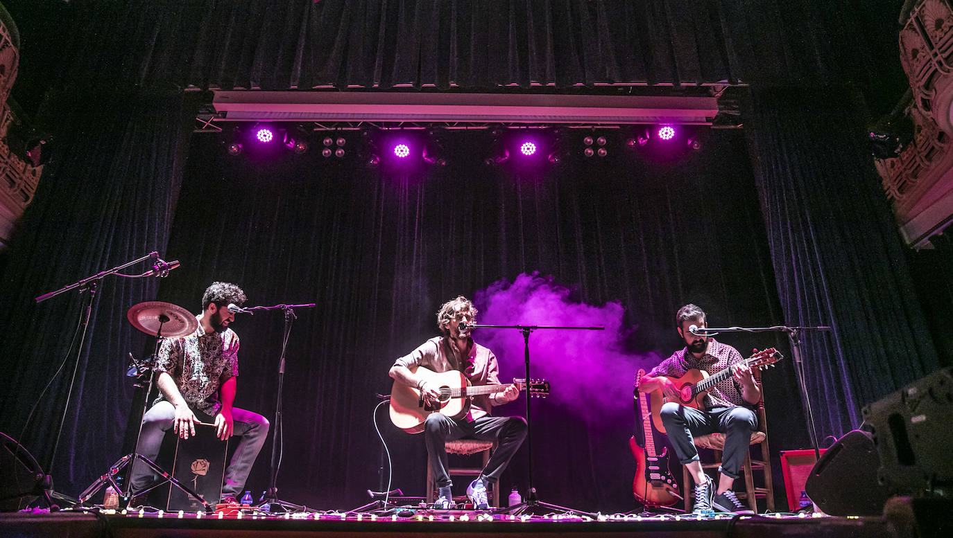 Fotos: Tu otra bonita, en el concierto vermú de Actual este lunes