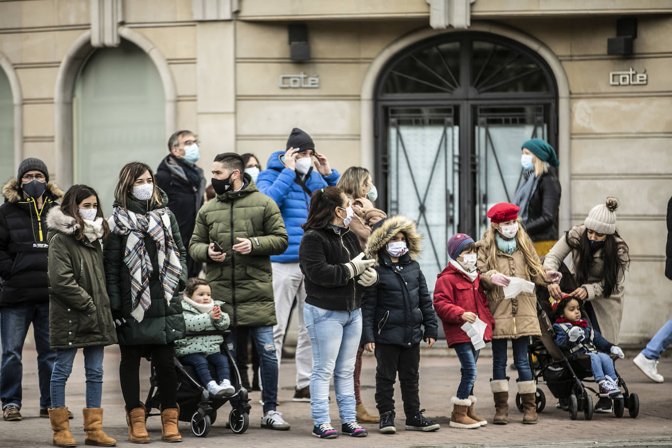 Fotos: Los Reyes Magos recorren Logroño