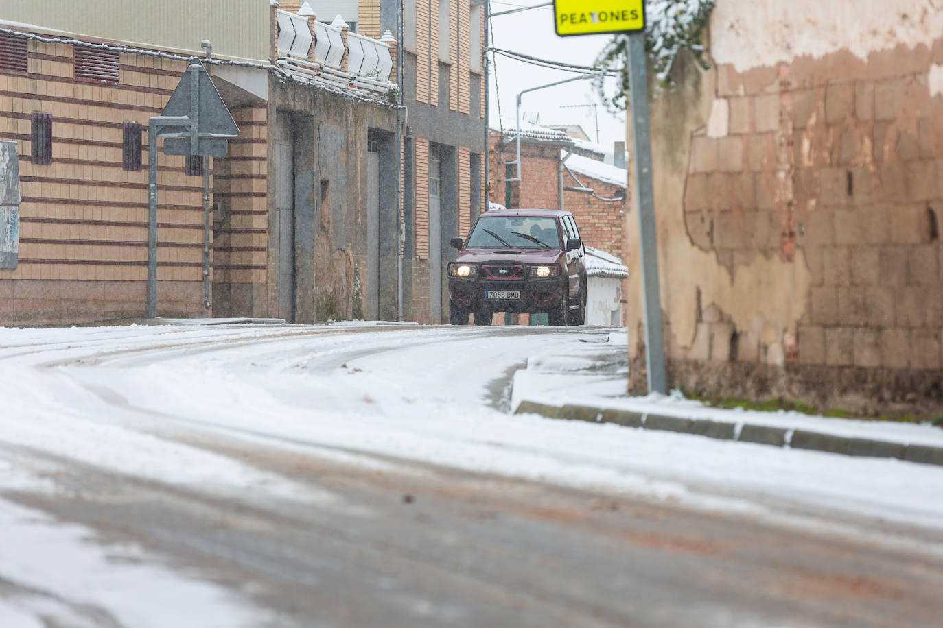 Fotos: Jornada de nieve en Uruñuela