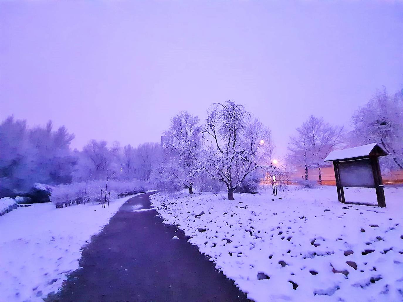 Fotos: La nieve &#039;toma&#039; el parque del Iregua