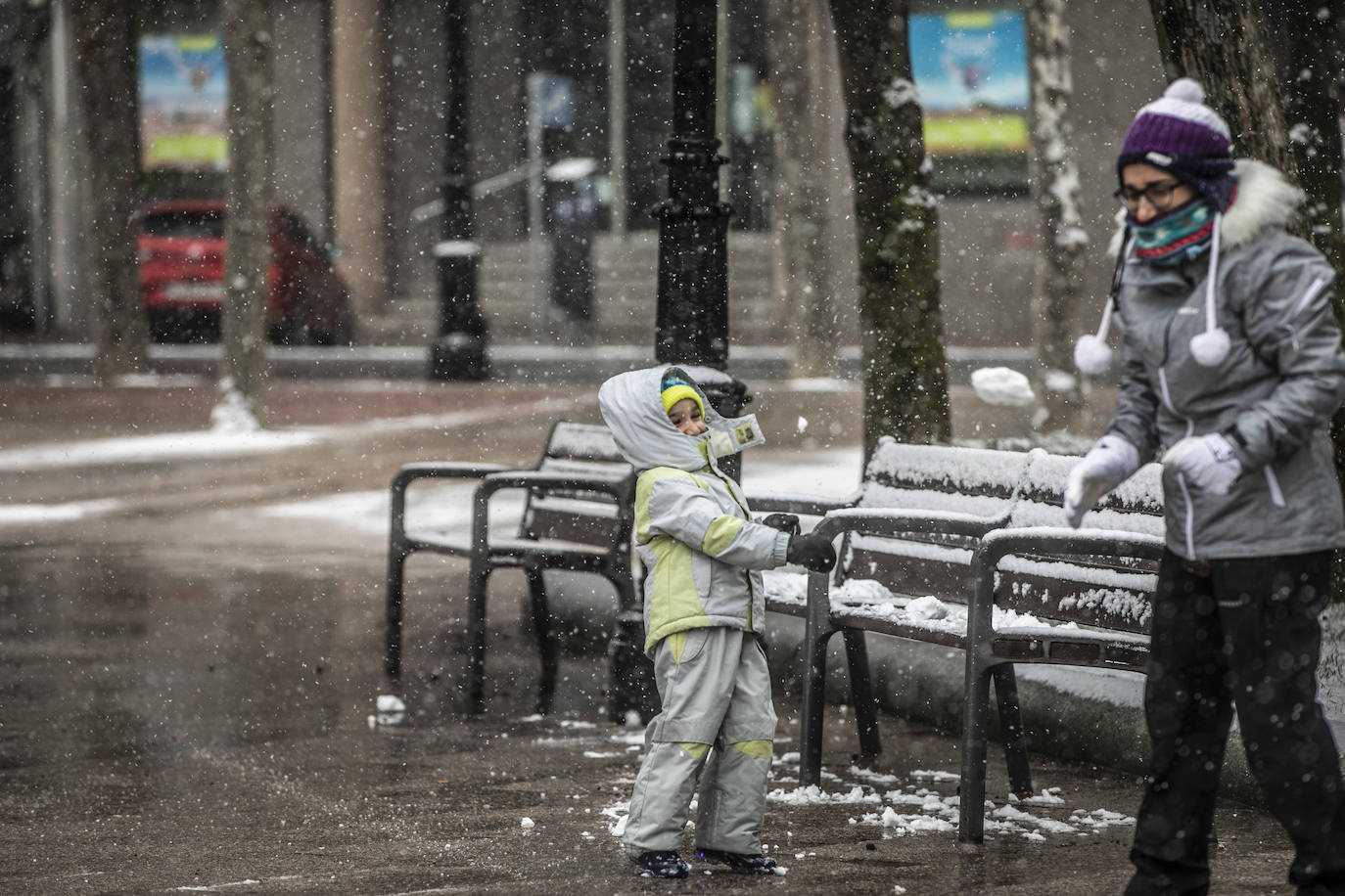 Fotos: La nieve cubre Logroño