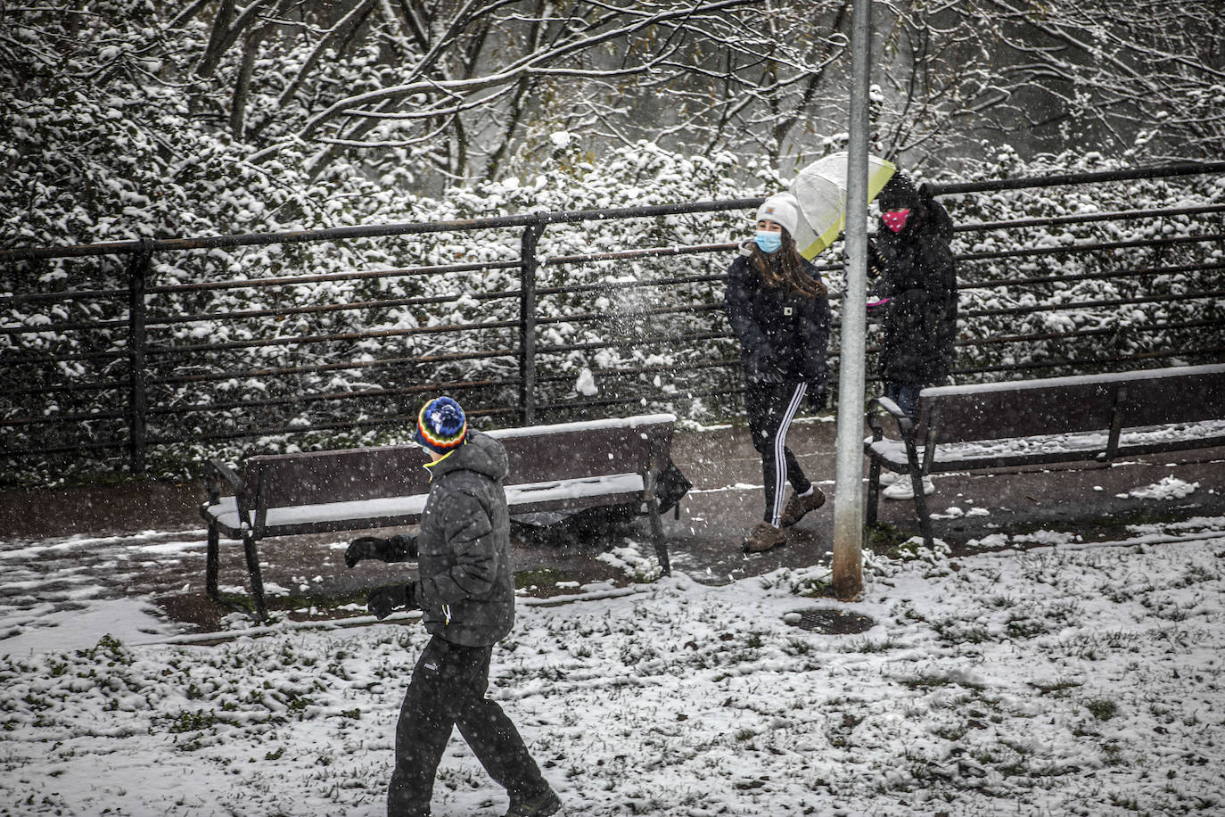 Fotos: La nieve cubre Logroño