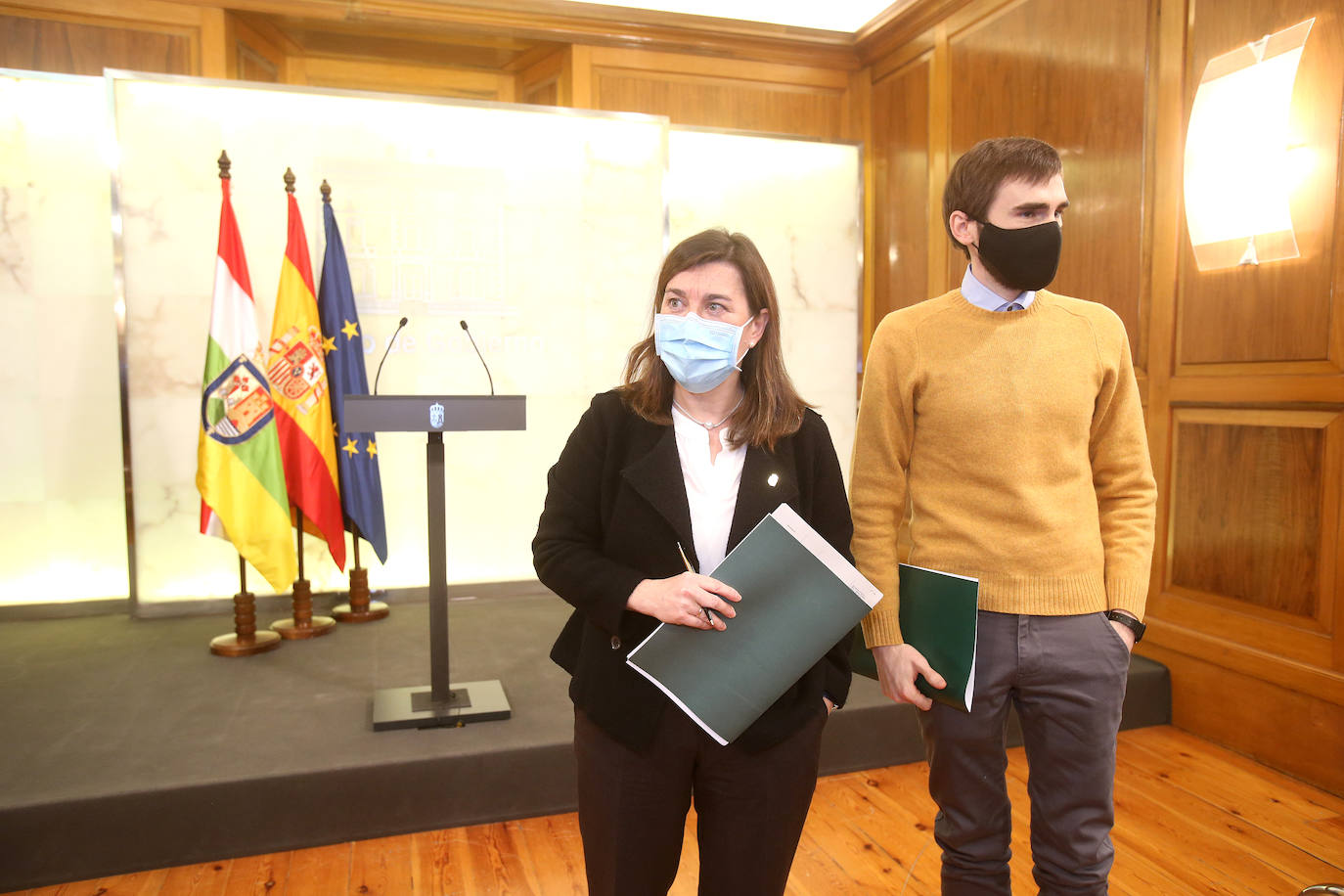 Fotos: El Gobierno riojano cierra todos los establecimientos a las cinco de la tarde y recomienda el autoconfinamiento