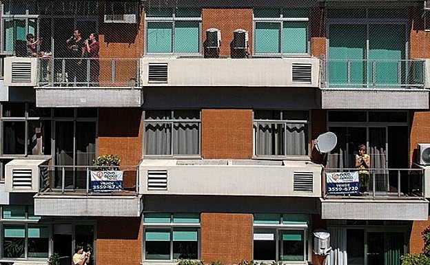 Crece la presión a Sanidad para que las comunidades puedan encerrar en casa