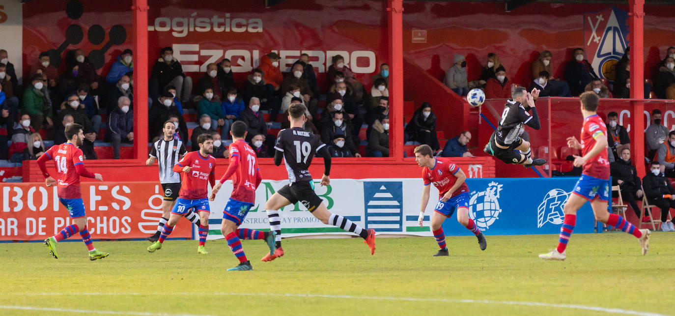 Fotos: Las imágenes del derbi entre el Calahorra y el Haro