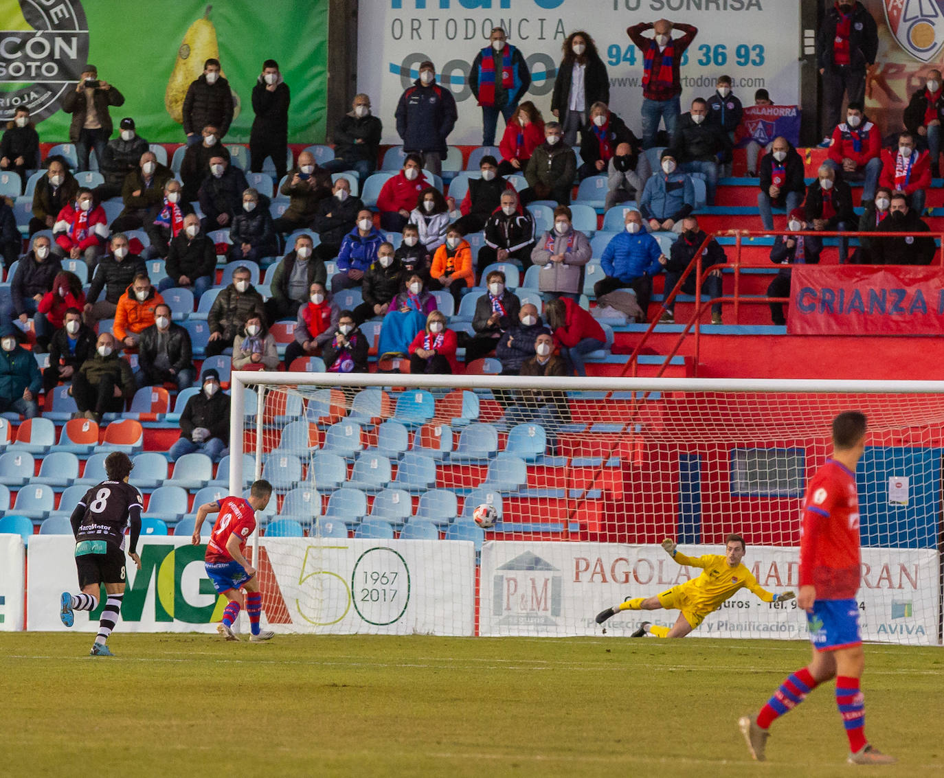 Fotos: Las imágenes del derbi entre el Calahorra y el Haro