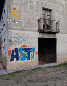 Imagen secundaria 2 - Disueltos tres botellones en Alcanadre y Galilea