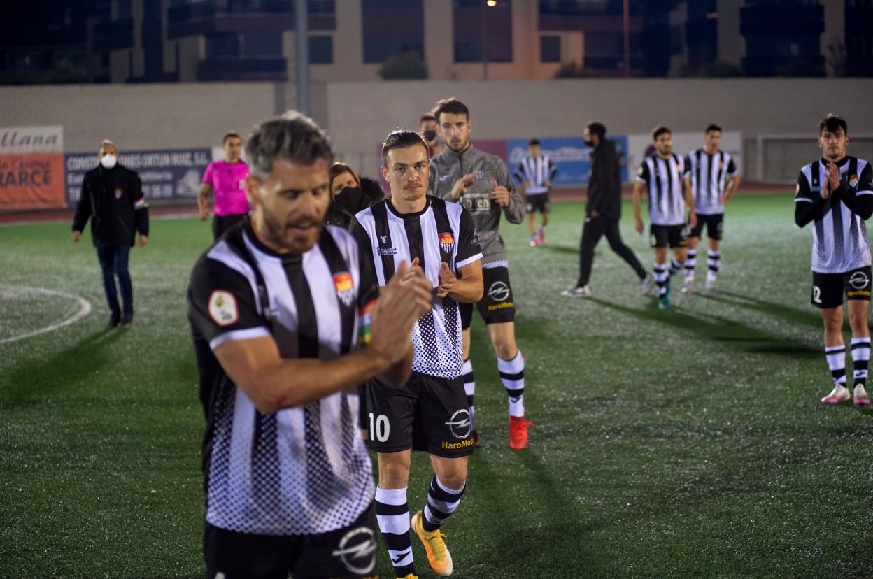 Vuelta a vestuarios del equipo tras un partido. 