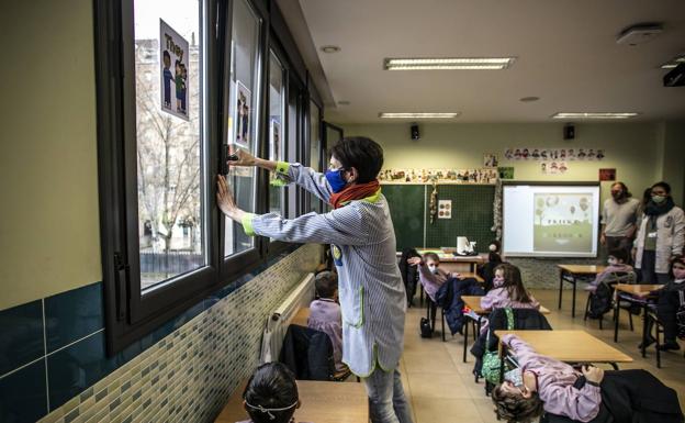 Educación: solo abierto lo reglado