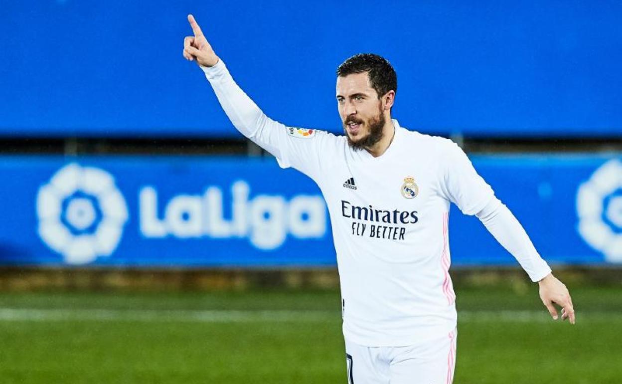 Eden Hazard celebra su gol ante el Alavés. 