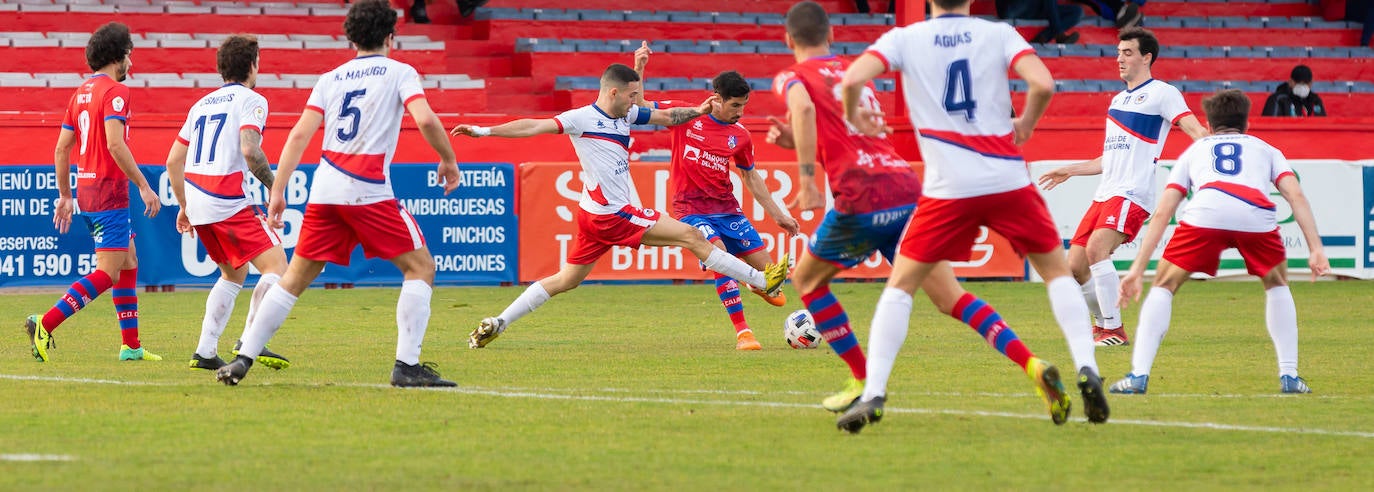 Fotos: Las imágenes del empate entre el Calahorra y la Mutilvera