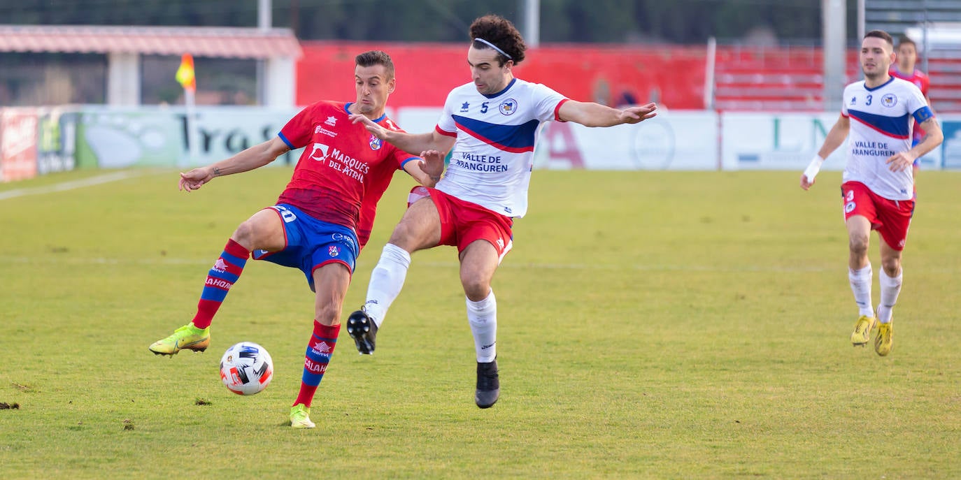 Fotos: Las imágenes del empate entre el Calahorra y la Mutilvera