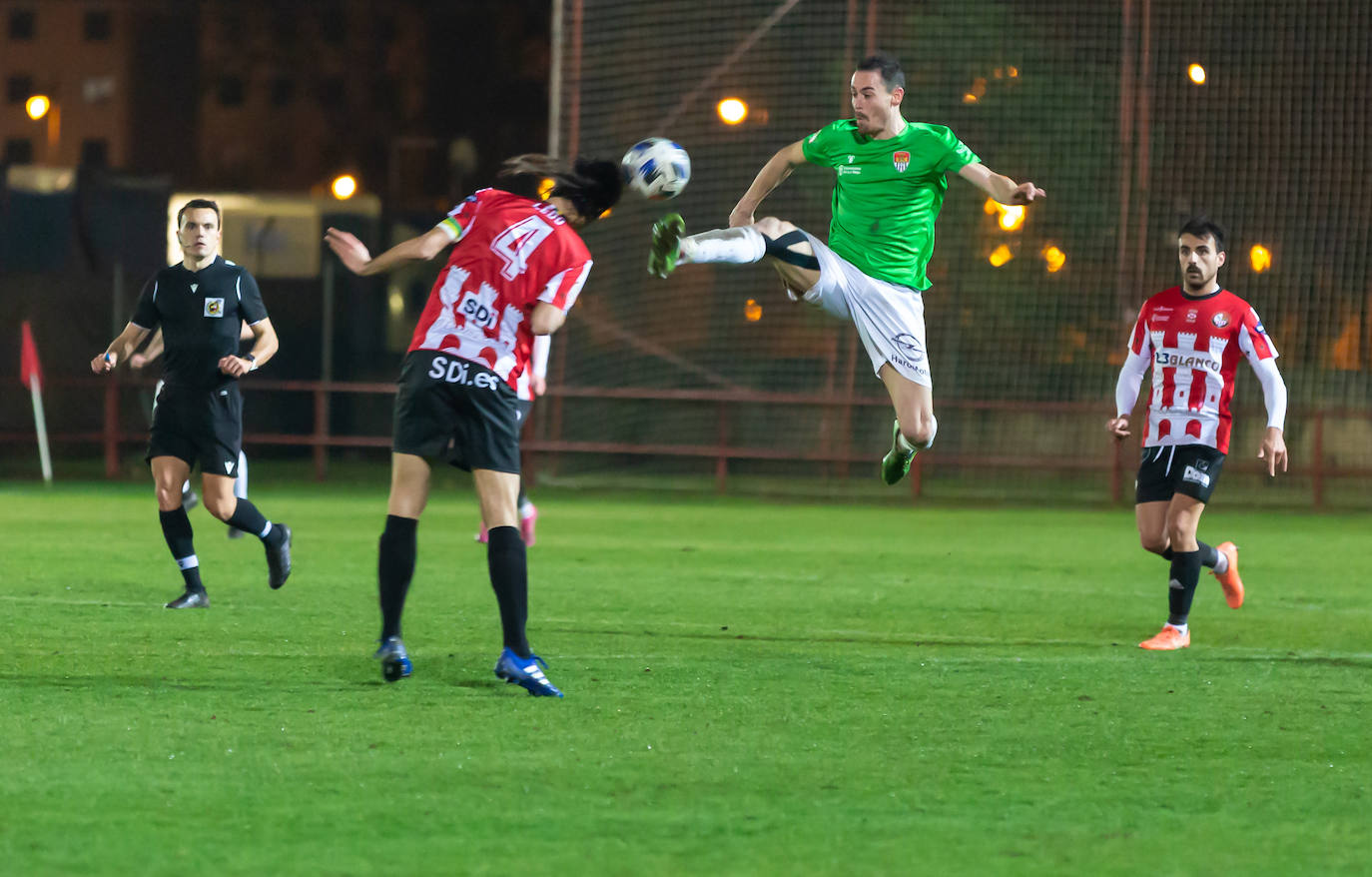 Fotos: El empate entre la SD Logroñes y el Haro, en imágenes