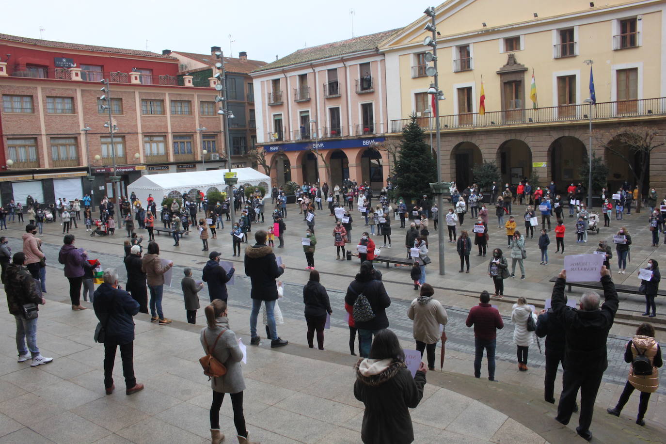 Fotos: Comerciantes, Educación no reglada y hostelería protestan contra las restricciones del COVID en Alfaro