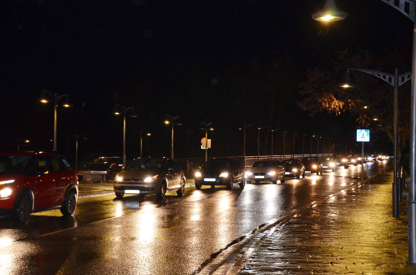 Fotos: Manifestación en coche en las calles de Calahorra