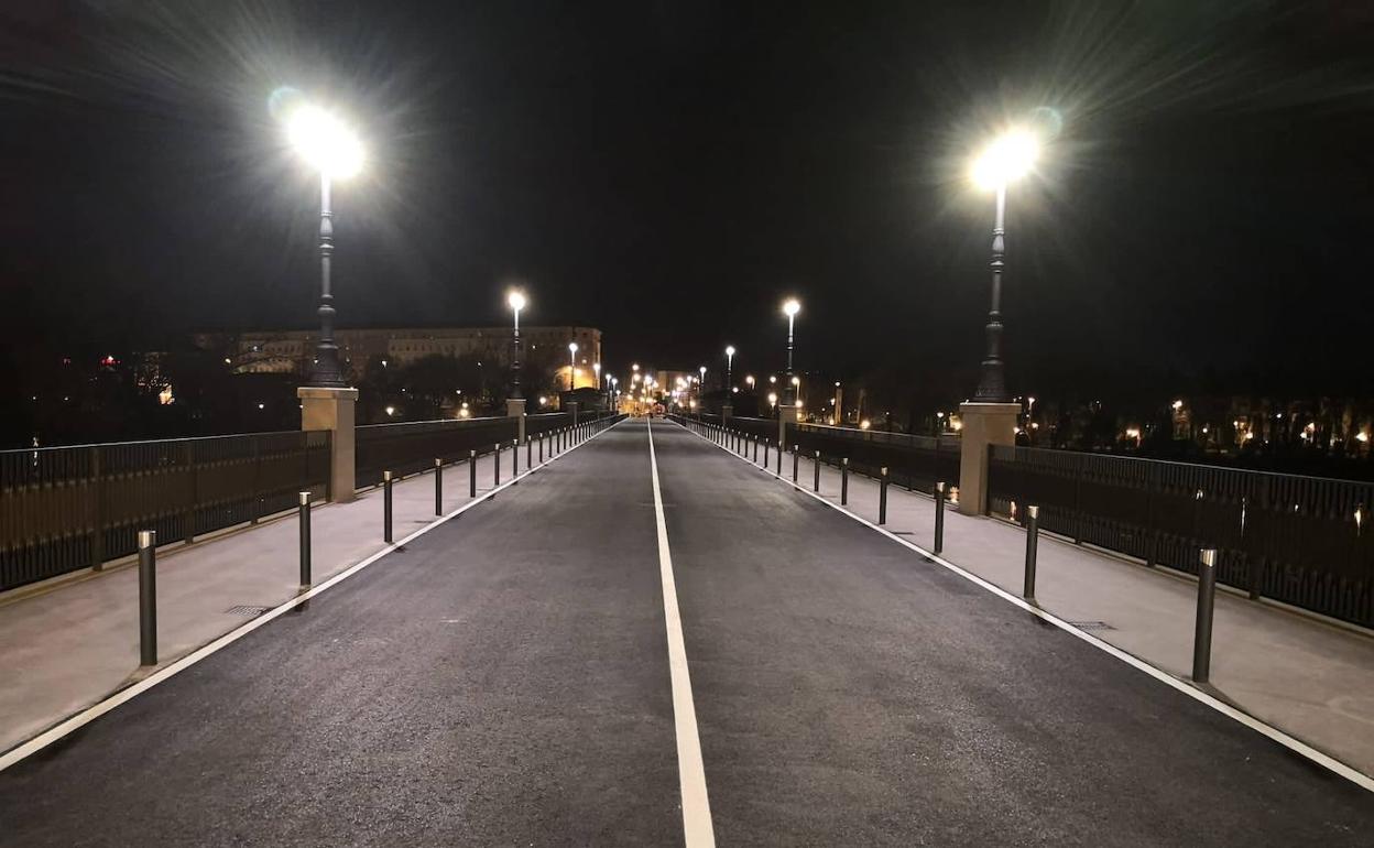 El puente de Piedra se luce de nuevo