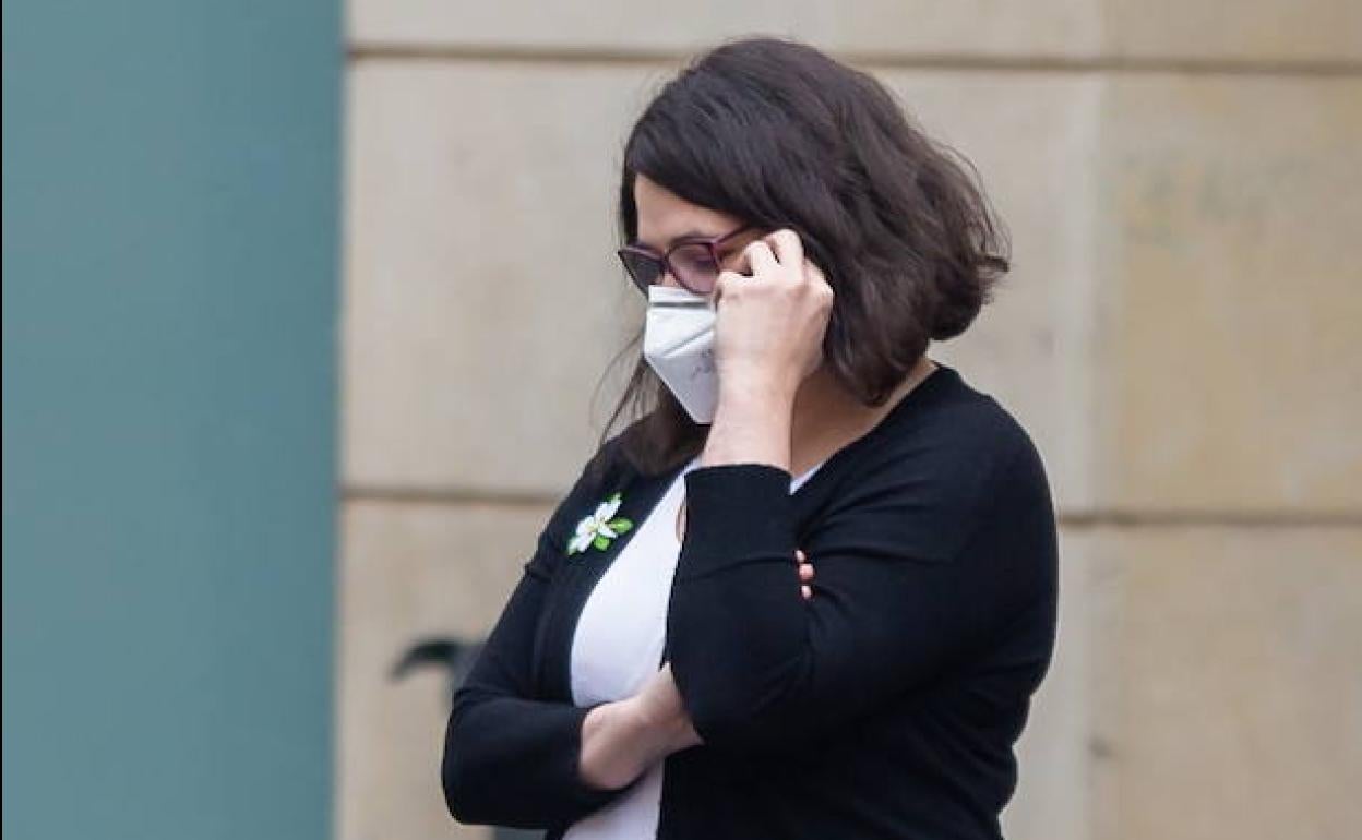 Romero «está en ello» a la espera de la «cita con el notario»