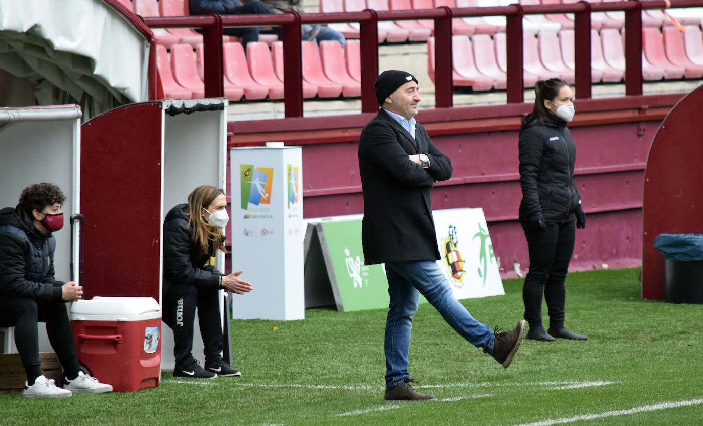 Fotos: Las imágenes del empate entre el EDF Logroño y el Santa Teresa