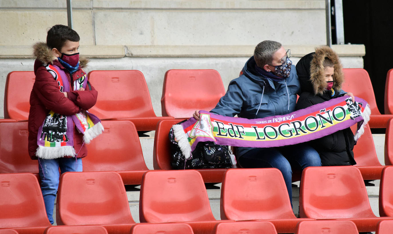 Fotos: Las imágenes del empate entre el EDF Logroño y el Santa Teresa