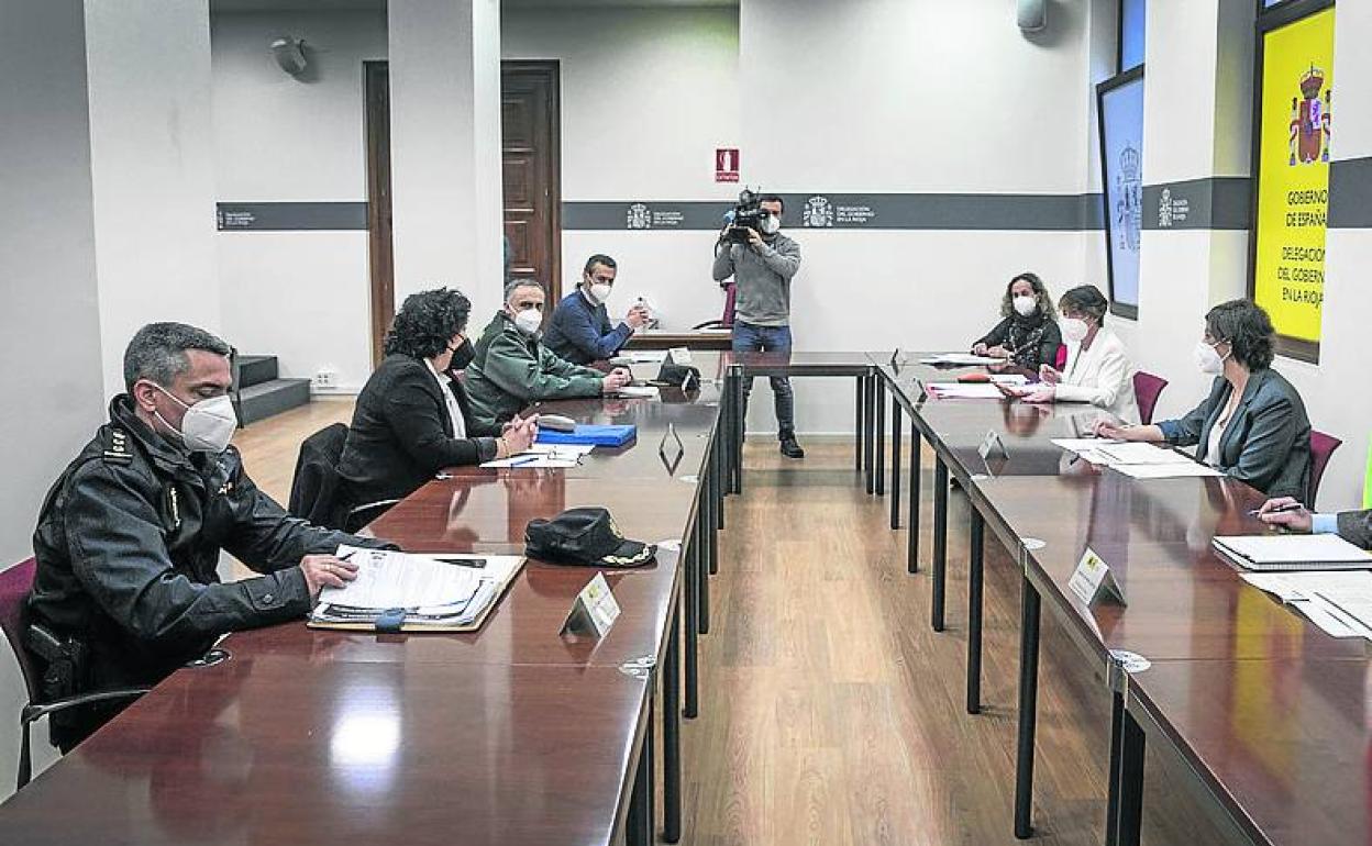 Reunión sobre la siniestralidad laboral, en la Delegación.