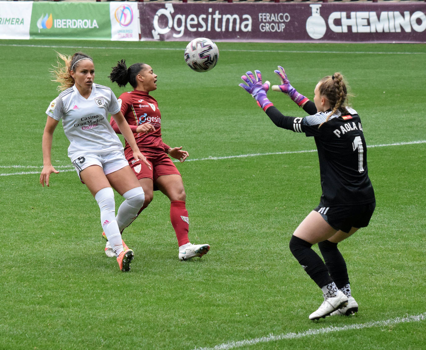 Fotos: Las imágenes del empate entre el EDF Logroño y el Madrid CFF