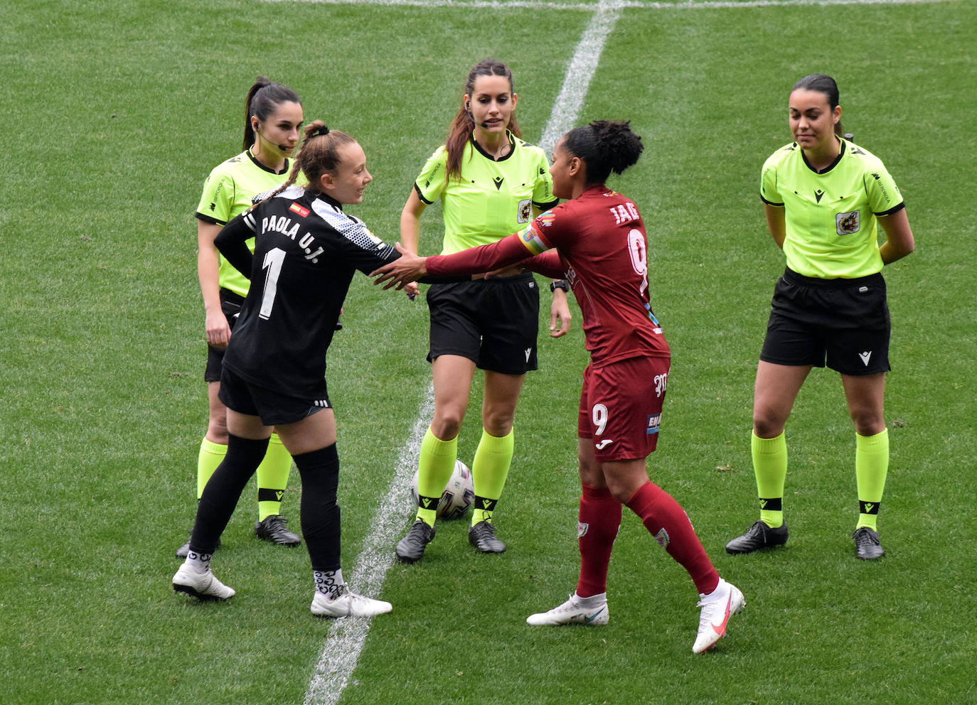 Fotos: Las imágenes del empate entre el EDF Logroño y el Madrid CFF