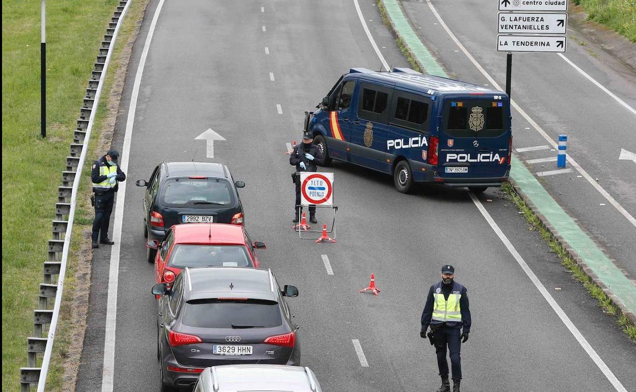 Controles policiales en Asturias.