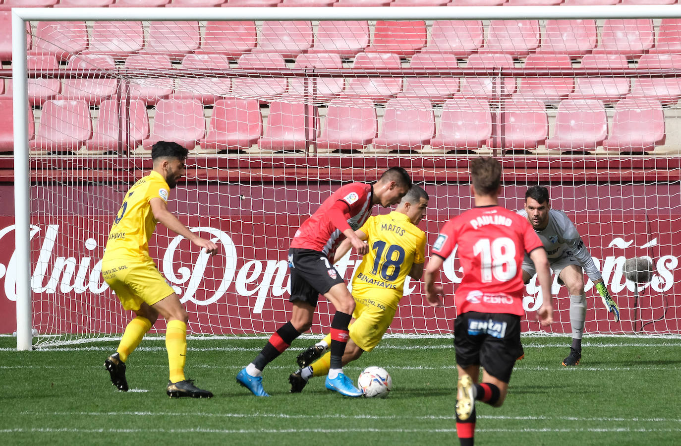 Fotos: Las imágenes de la derrota de la UD Logroñés frente al Málaga