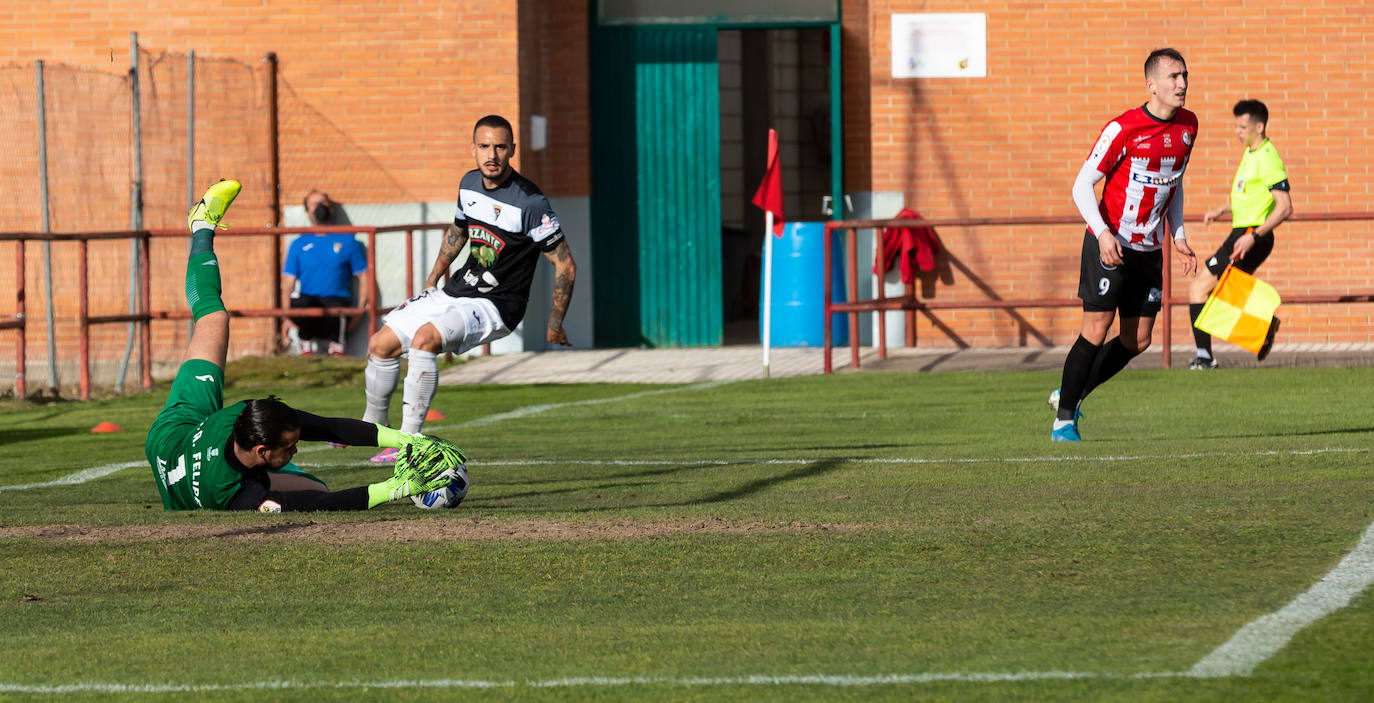 Fotos: Las imágenes de la goleada del Tudelano a la SD Logroñés