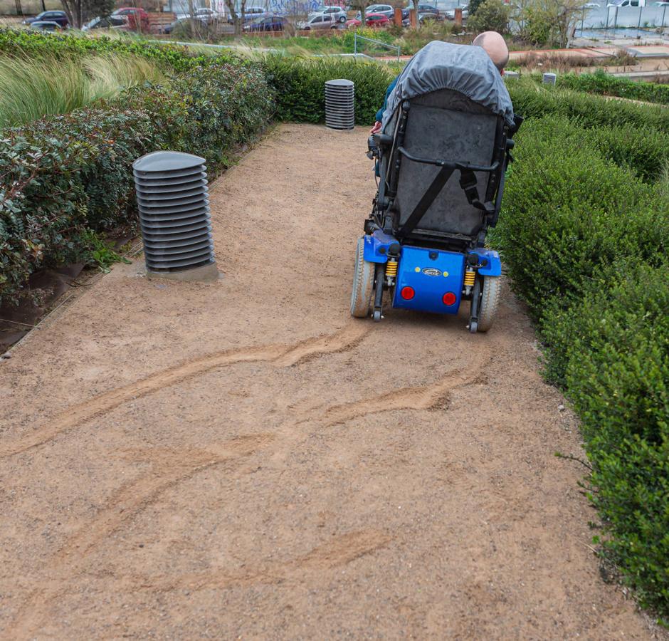 Fotos: El parque Felipe VI, una colina no aapta para todos