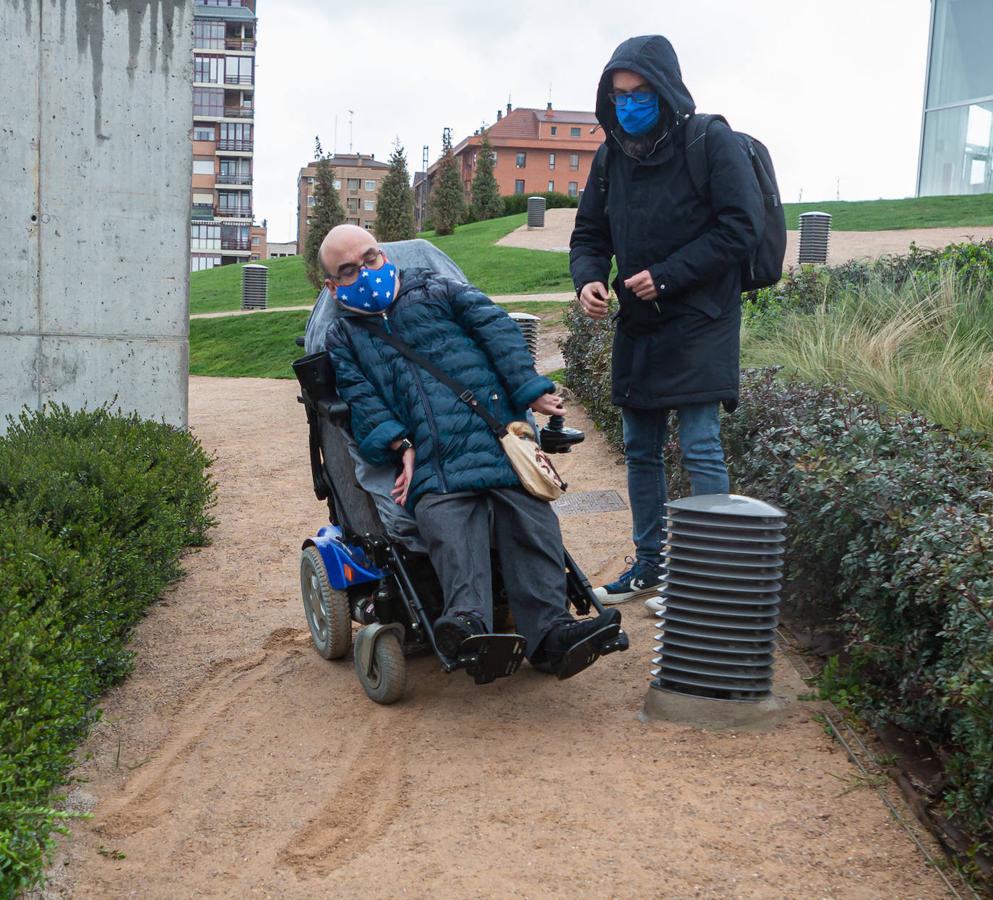 Fotos: El parque Felipe VI, una colina no aapta para todos