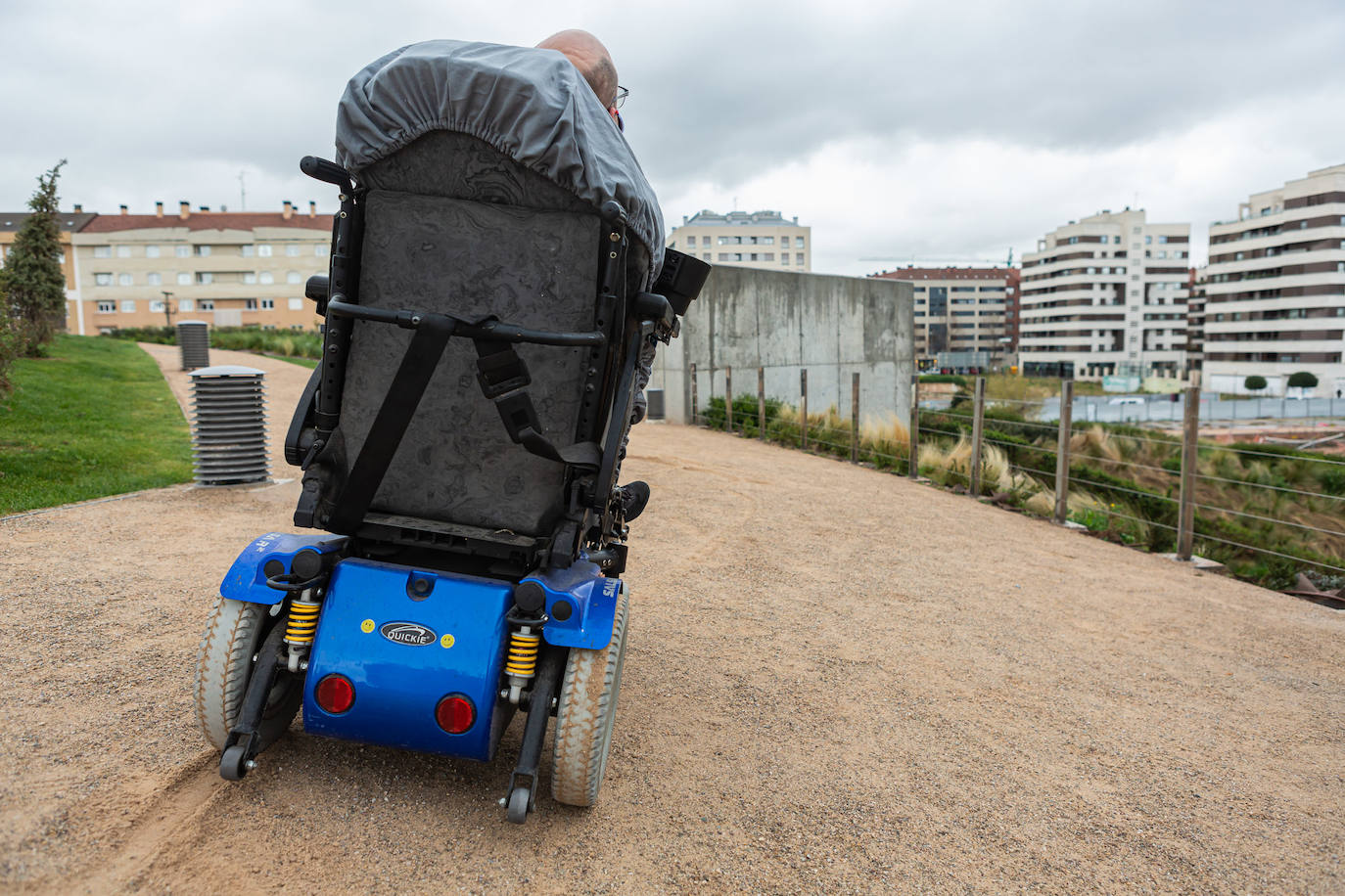 Fotos: El parque Felipe VI, una colina no aapta para todos