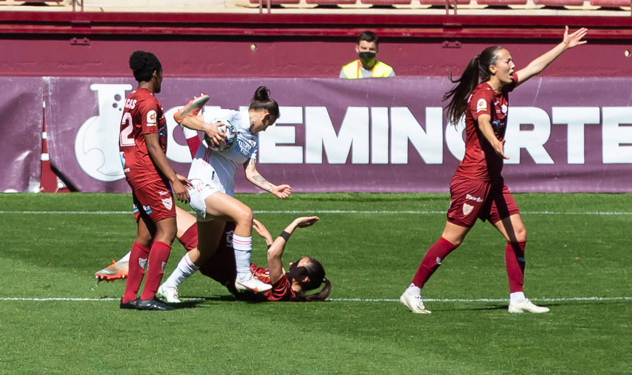 Fotos: Las imágenes del triunfo del Real Madrid en Las Gaunas ante el EDF Logroño