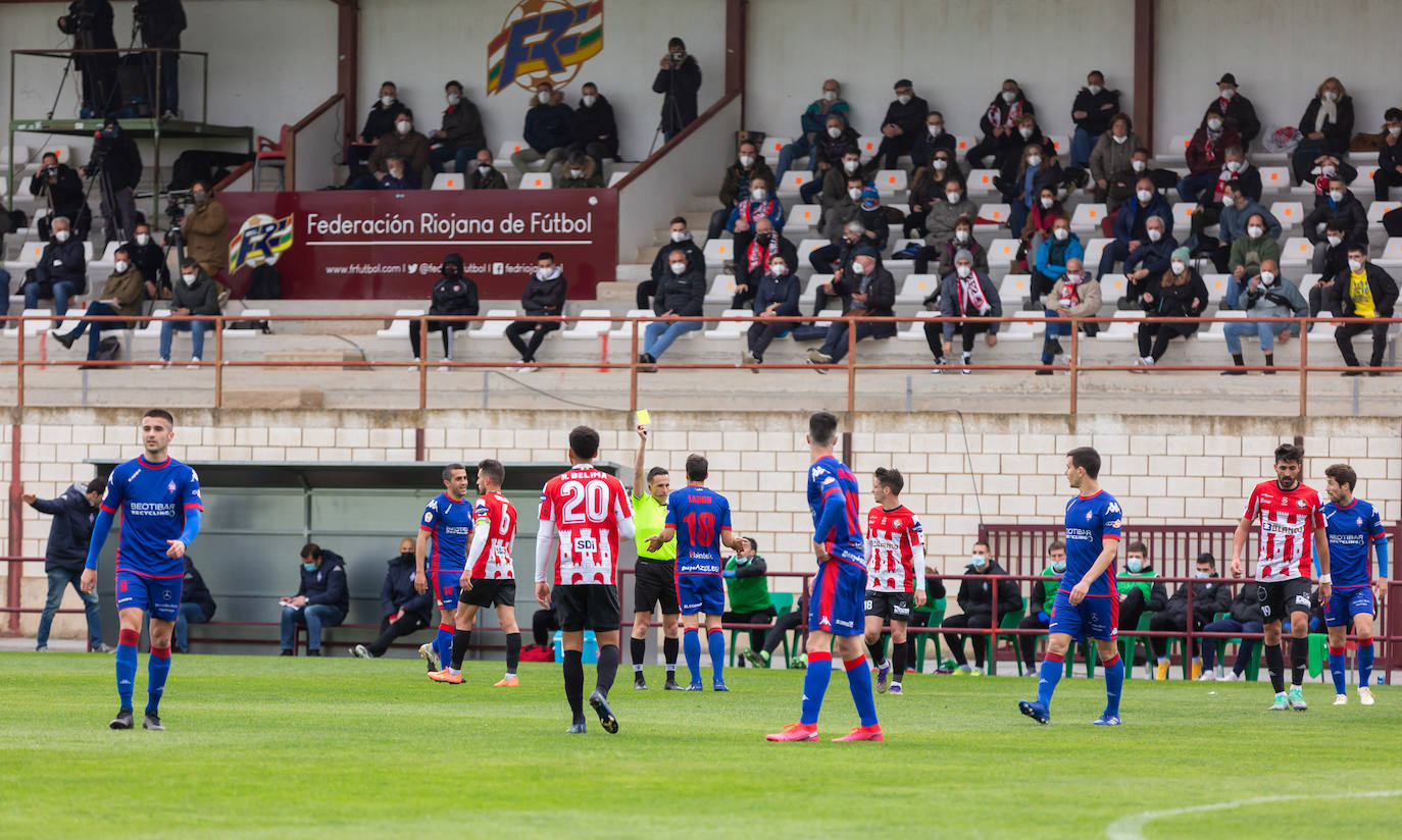 Fotos: Las imágenes del empate entre la SD Logroñés y el Amorebieta