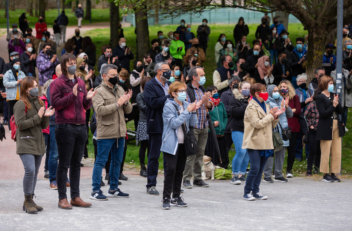 Fotos: Homenaje a Isam en el parque del Ebro