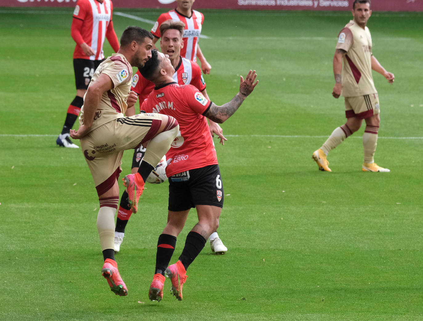 Fotos: Las imágenes de la derrota de la UD Logroñés ante el Cartagena