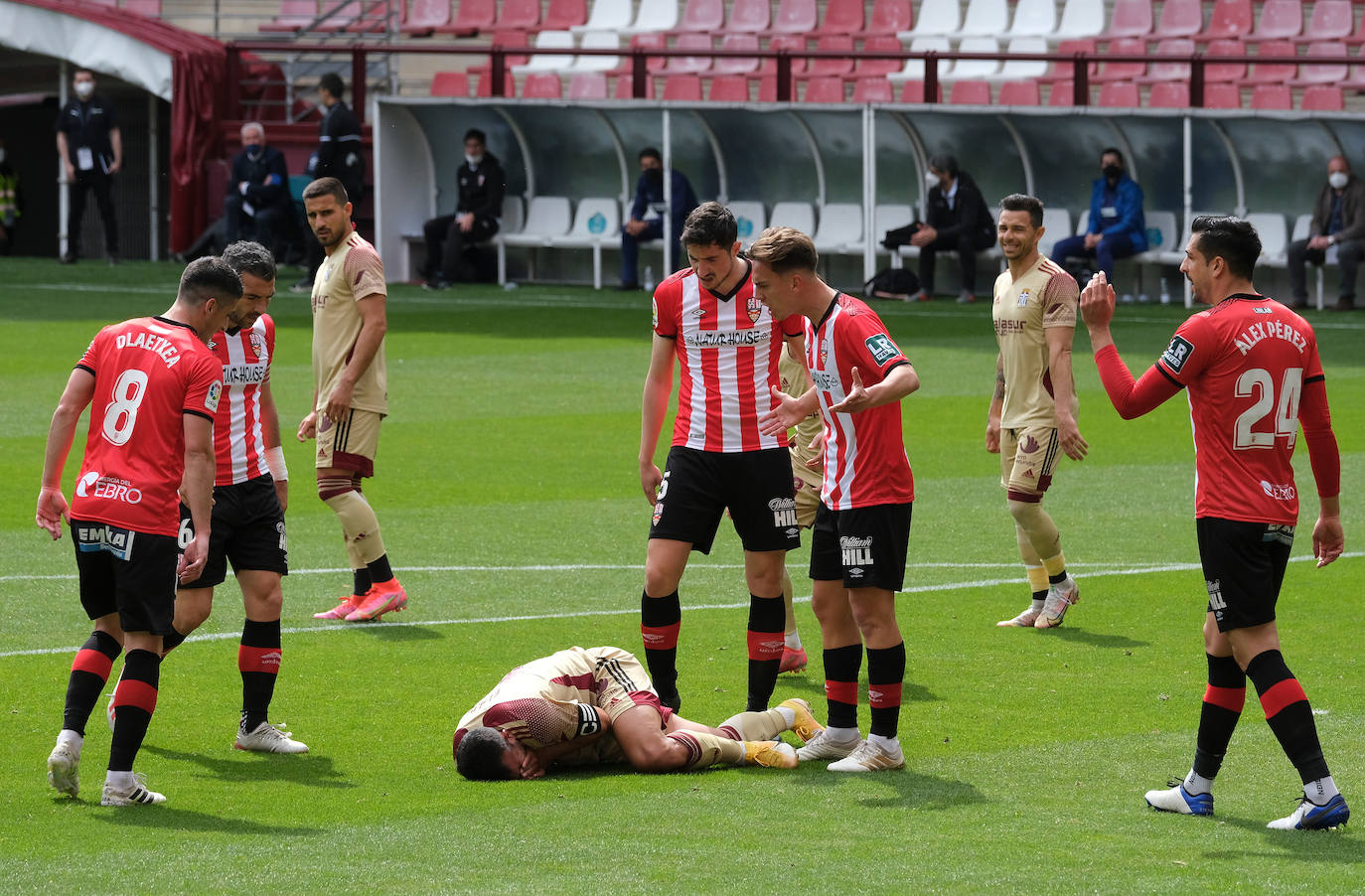Fotos: Las imágenes de la derrota de la UD Logroñés ante el Cartagena