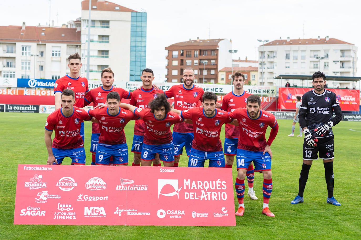 Fotos: Importantísima victoria del Calahorra ante el Athletic B