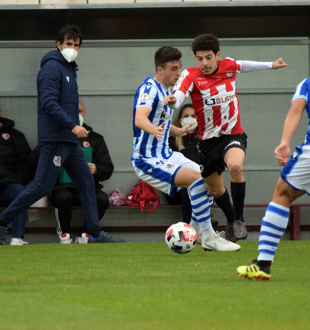 Fotos: Las imágenes del empate entre la SD Logroñés y la Real Sociedad B