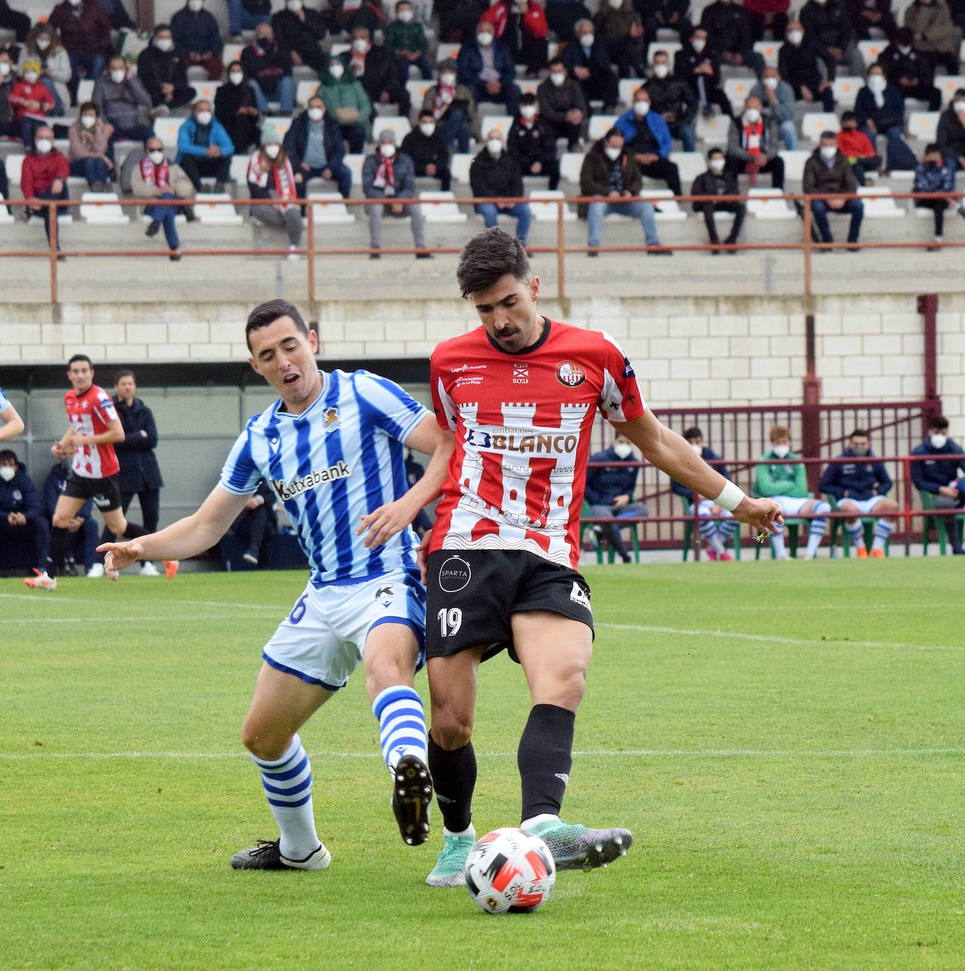 Fotos: Las imágenes del empate entre la SD Logroñés y la Real Sociedad B