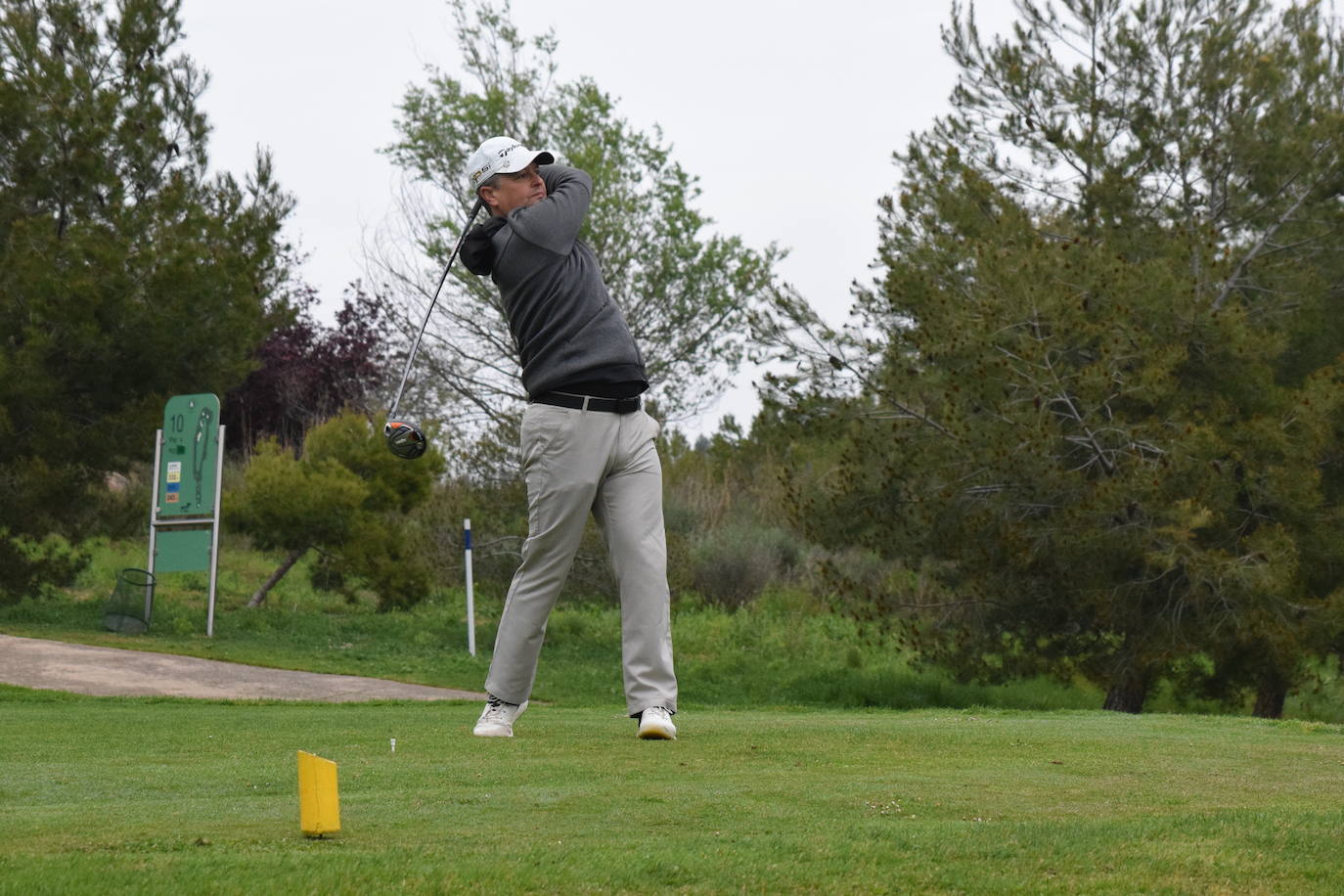 Imágenes de los jugadores durante el Torneo Viña Ibalba, de la Liga de Golf y Vino.