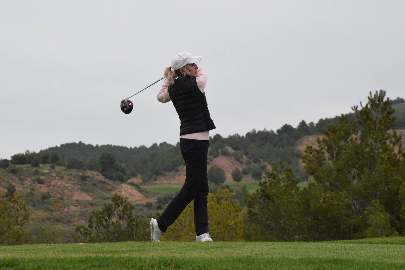 Imágenes de los jugadores durante el Torneo Viña Ibalba, de la Liga de Golf y Vino.