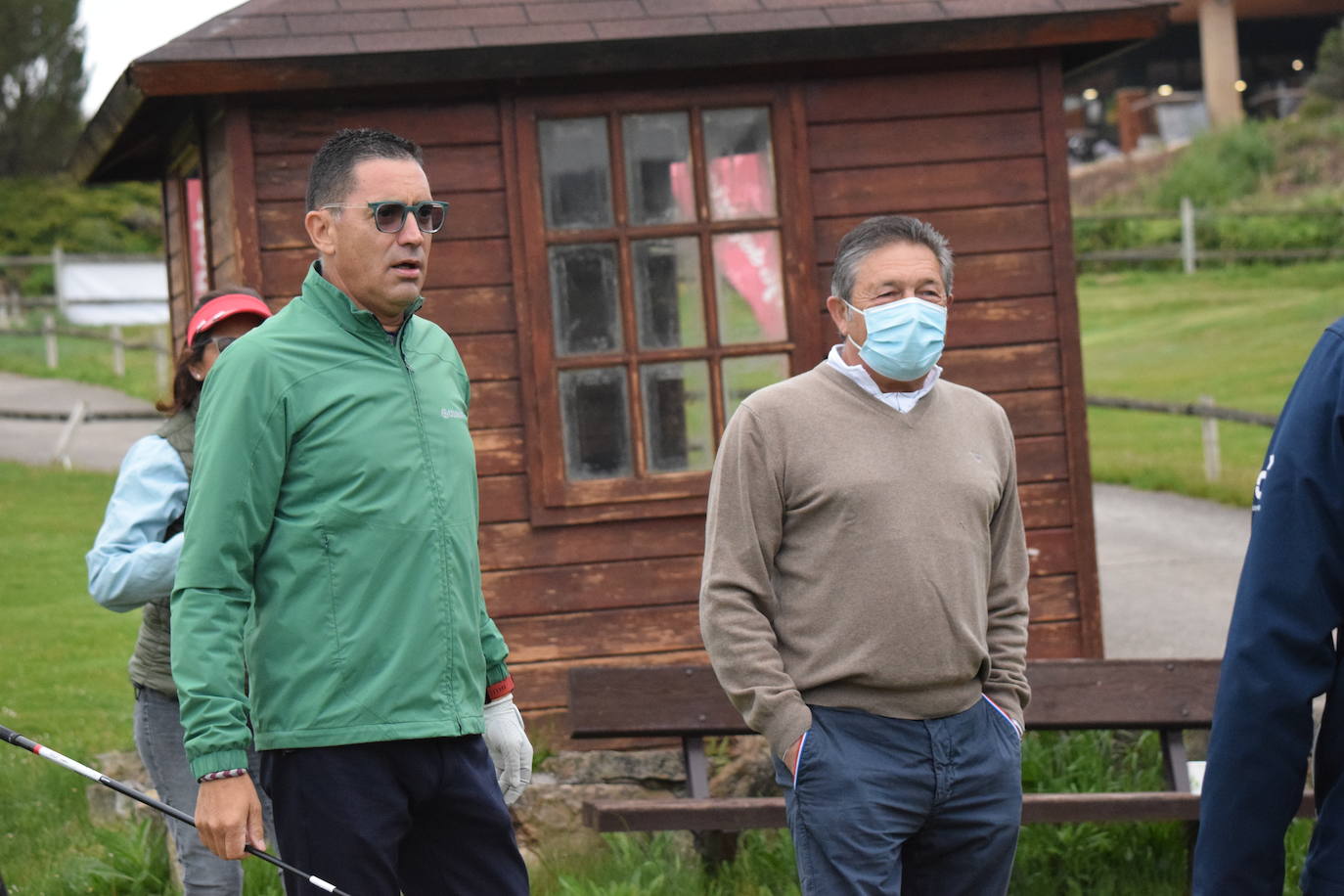 Imágenes de los jugadores durante el Torneo Viña Ibalba, de la Liga de Golf y Vino.