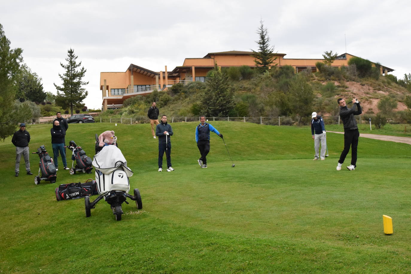 Imágenes de los jugadores durante el Torneo Viña Ibalba, de la Liga de Golf y Vino.