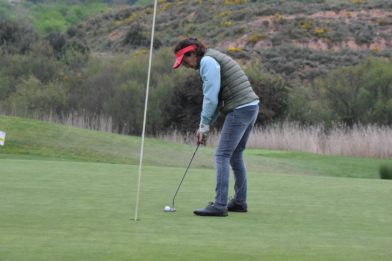 Imágenes de los jugadores durante el Torneo Viña Ibalba, de la Liga de Golf y Vino.